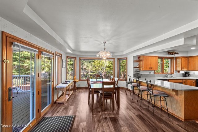11089 N Point Hayden Dr, Hayden Lake, ID 83835