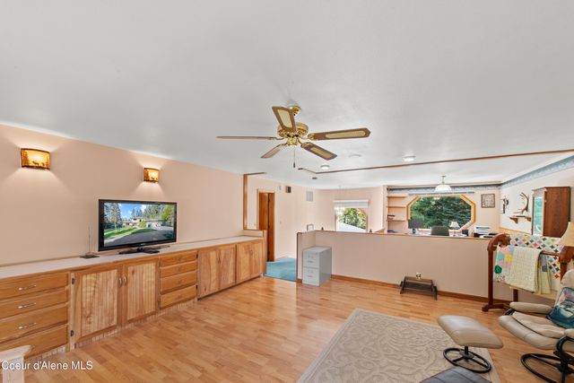 11089 N Point Hayden Dr, Hayden Lake, ID 83835