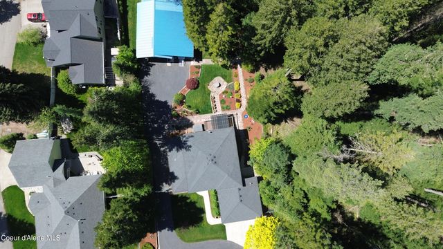 11089 N Point Hayden Dr, Hayden Lake, ID 83835
