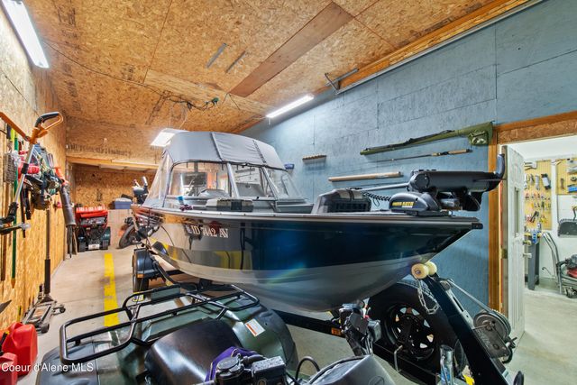 11089 N Point Hayden Dr, Hayden Lake, ID 83835