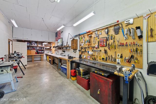 11089 N Point Hayden Dr, Hayden Lake, ID 83835