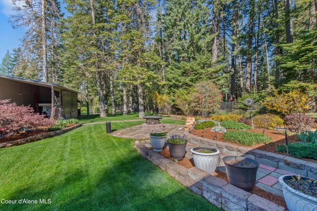 11089 N Point Hayden Dr, Hayden Lake, ID 83835