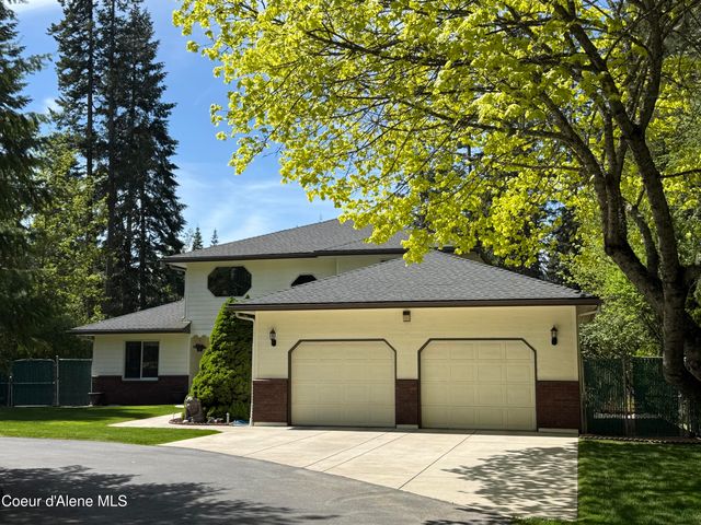 11089 N Point Hayden Dr, Hayden Lake, ID 83835