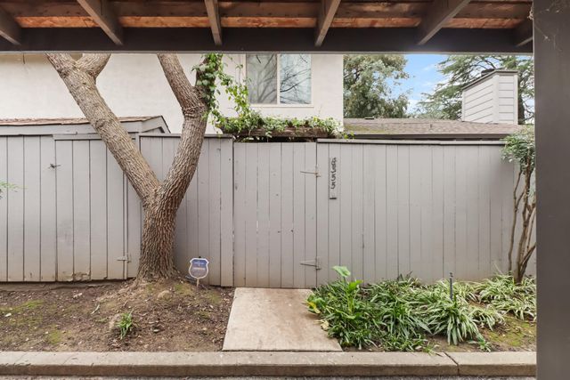 6355 Port Gibson Ct, Citrus Heights, CA 95621