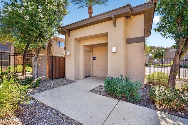 1225 N 36TH Street 2005, Phoenix, AZ 85008
