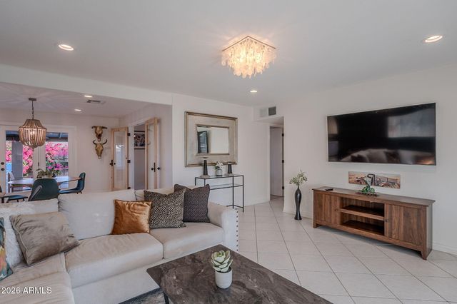 8263 E Cypress Street, Scottsdale, AZ 85257