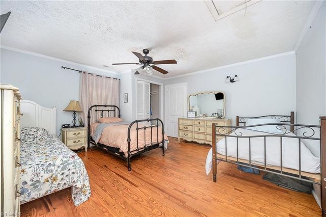 334 E Swannanoa Avenue, Liberty, NC 27298