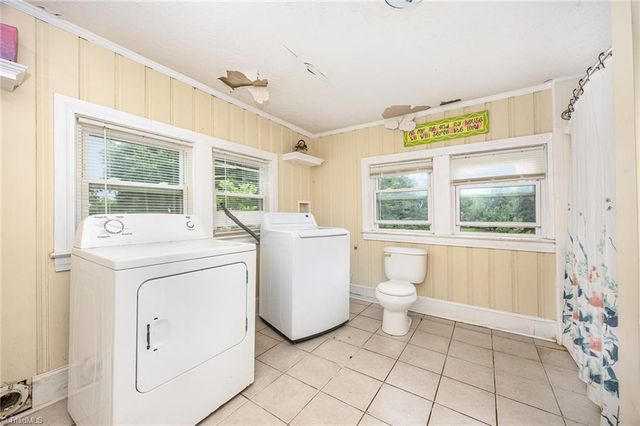334 E Swannanoa Avenue, Liberty, NC 27298