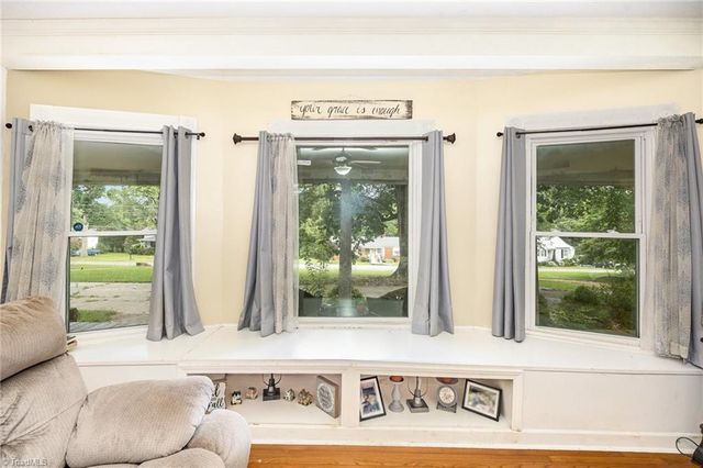 334 E Swannanoa Avenue, Liberty, NC 27298