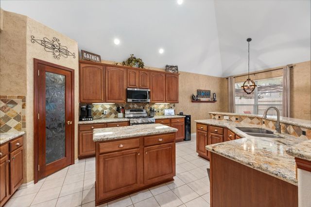 11111 Oak Mesa Court, Houston, TX 77070