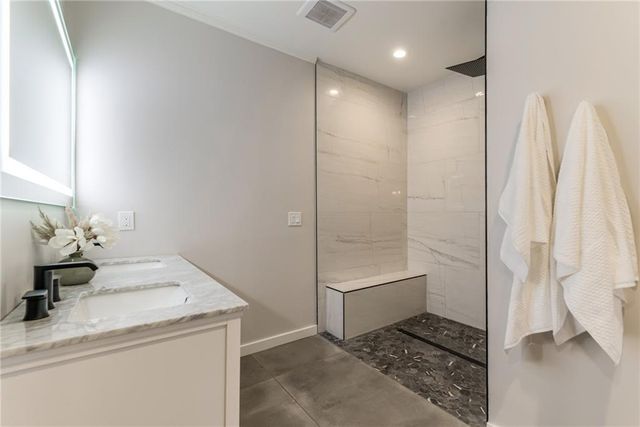 22528 Hatchell Road, Tonganoxie, KS 66086