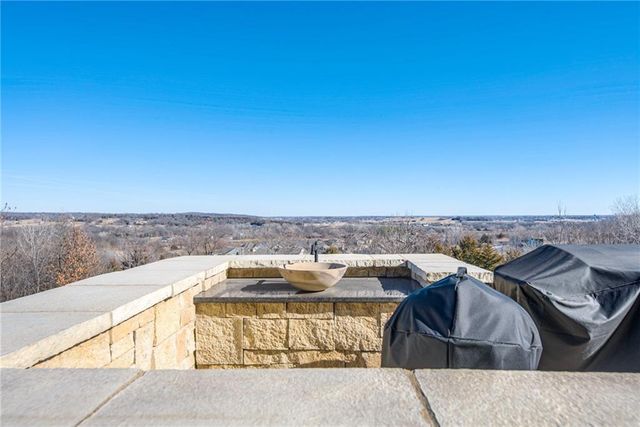 22528 Hatchell Road, Tonganoxie, KS 66086