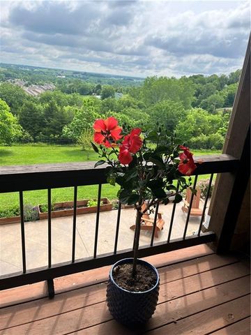 22528 Hatchell Road, Tonganoxie, KS 66086