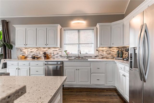 22528 Hatchell Road, Tonganoxie, KS 66086