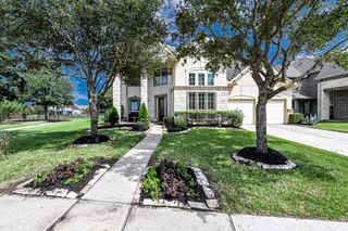 25722 Oakwood Knoll Drive, Katy, TX 77494