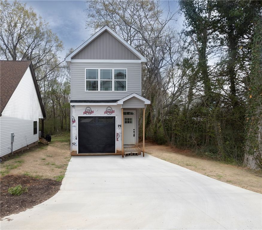320 Thompson Street, Pendleton, SC 29670