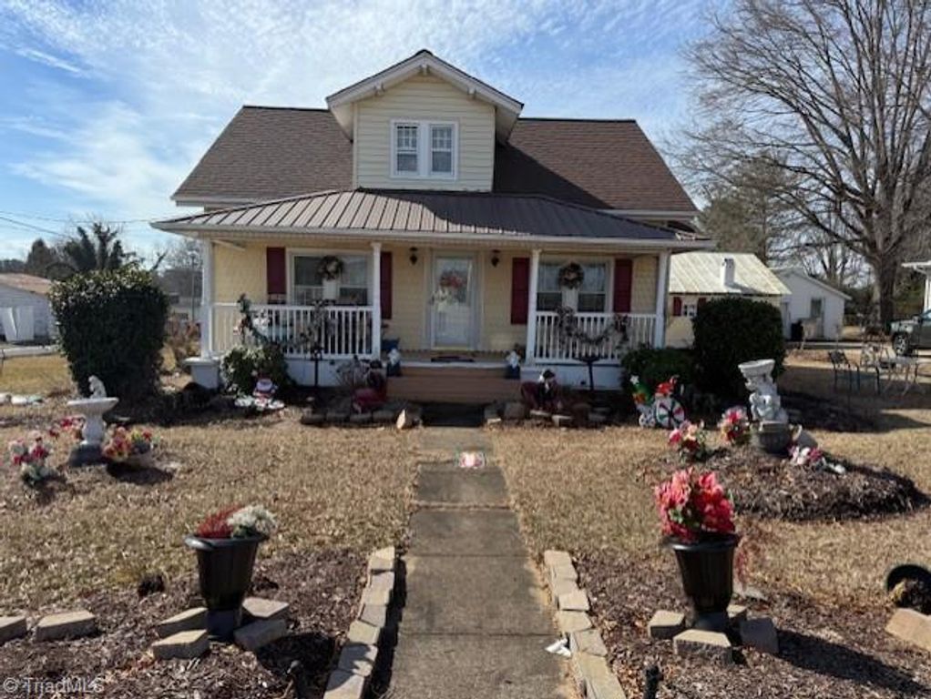 201 W Dalton Road, King, NC 27021