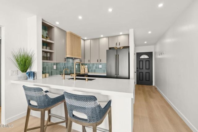 218 E Surfside Drive, Port Hueneme, CA 93041