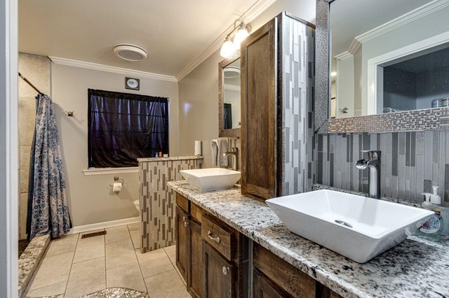 684 Debbie Lane, Ringgold, GA 30736