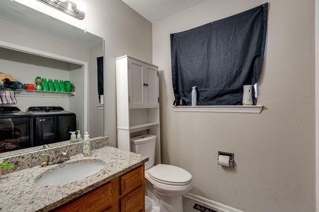 684 Debbie Lane, Ringgold, GA 30736