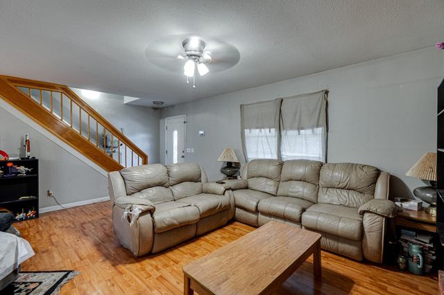 684 Debbie Lane, Ringgold, GA 30736