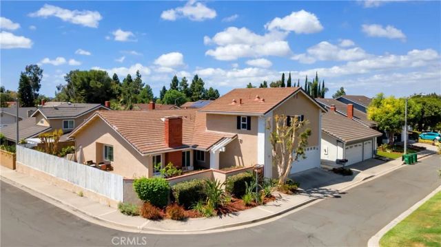 22 Yorktown, Irvine, CA 92620