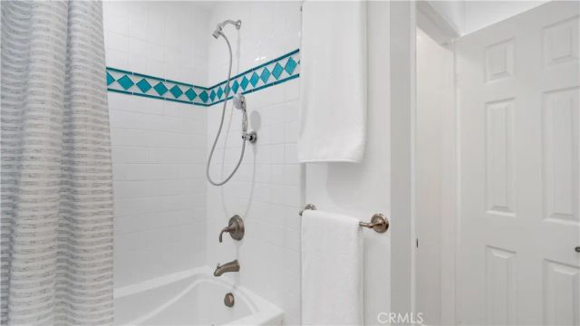 22 Yorktown, Irvine, CA 92620