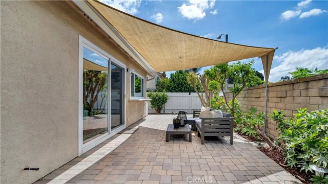 22 Yorktown, Irvine, CA 92620