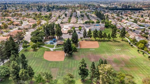 22 Yorktown, Irvine, CA 92620