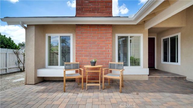 22 Yorktown, Irvine, CA 92620