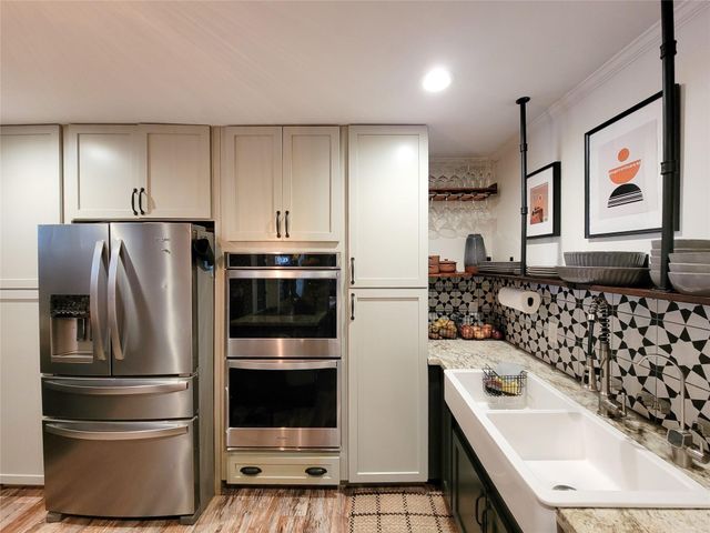 1718 Welch Street C, Houston, TX 77006