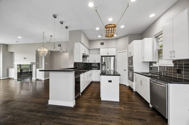 5602 Schuler Street, Houston, TX 77007