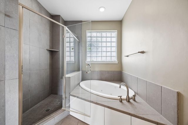 5602 Schuler Street, Houston, TX 77007