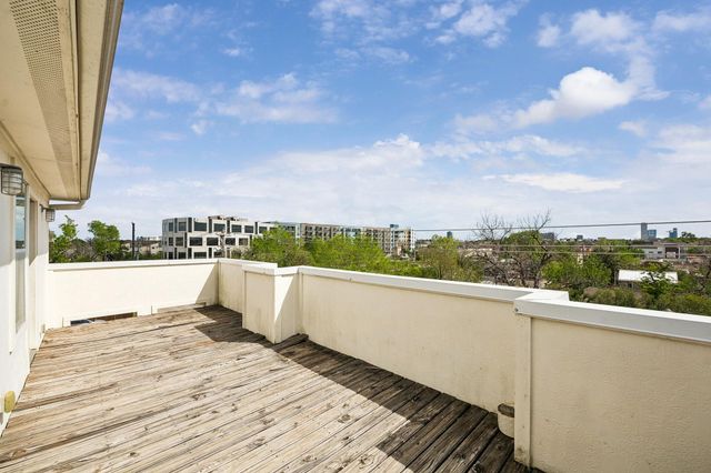 5602 Schuler Street, Houston, TX 77007