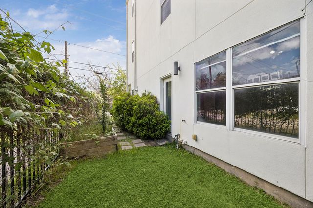 5602 Schuler Street, Houston, TX 77007