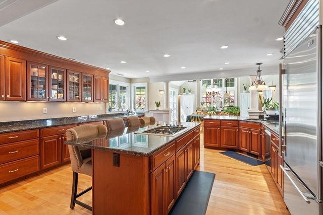 83 Longview St, Haverhill, MA 01830
