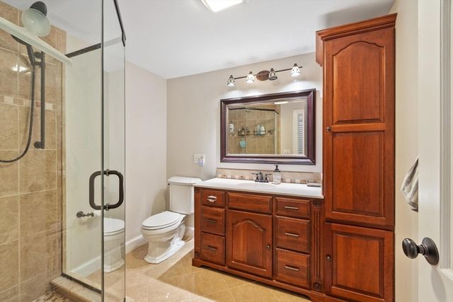 83 Longview St, Haverhill, MA 01830