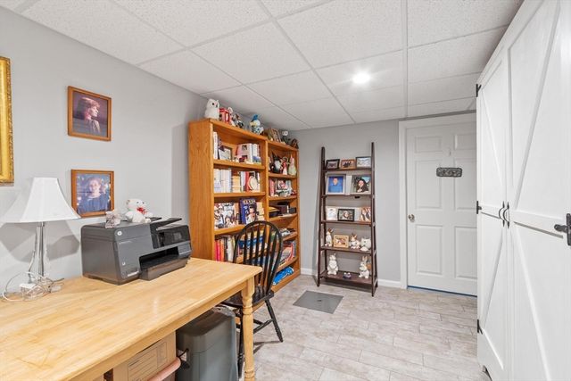 83 Longview St, Haverhill, MA 01830