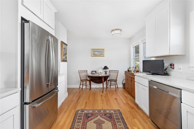 6 Cliff Terrace, Newport, RI 02840