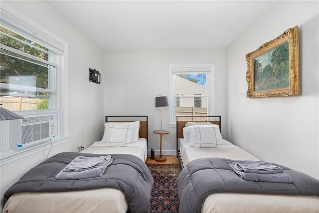 6 Cliff Terrace, Newport, RI 02840