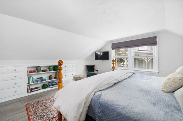 6 Cliff Terrace, Newport, RI 02840