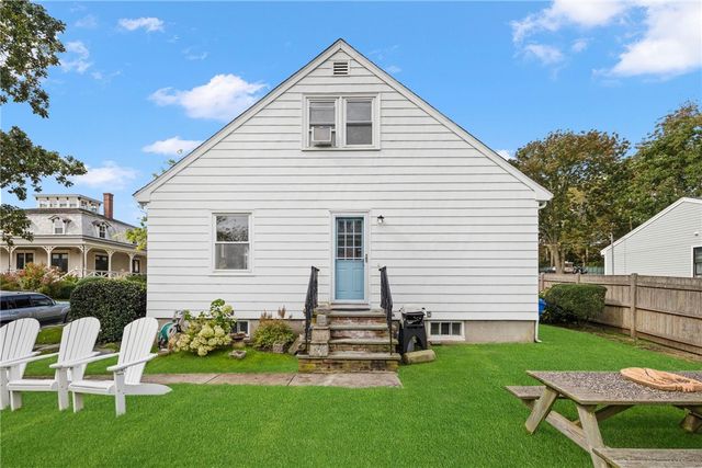 6 Cliff Terrace, Newport, RI 02840