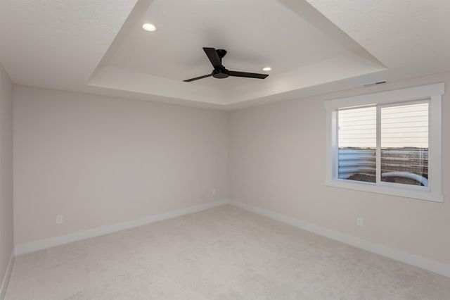 5766 Arbor Springs Drive, Pleasant Hill, IA 50327