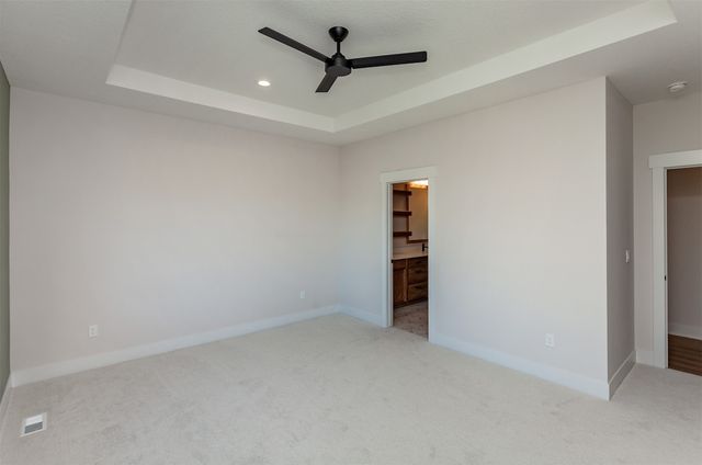 5766 Arbor Springs Drive, Pleasant Hill, IA 50327