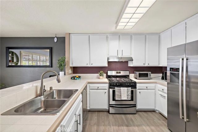 22278 Redwood Pointe 5H, Lake Forest, CA 92630