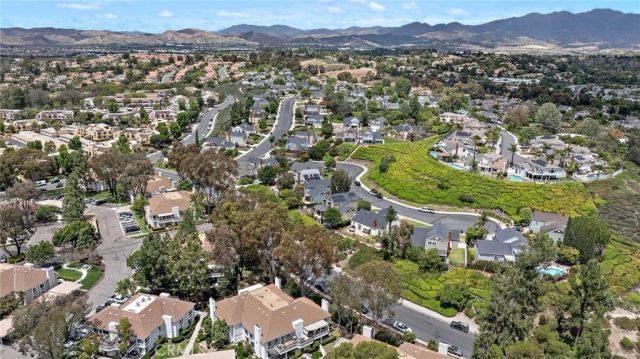 22278 Redwood Pointe 5H, Lake Forest, CA 92630