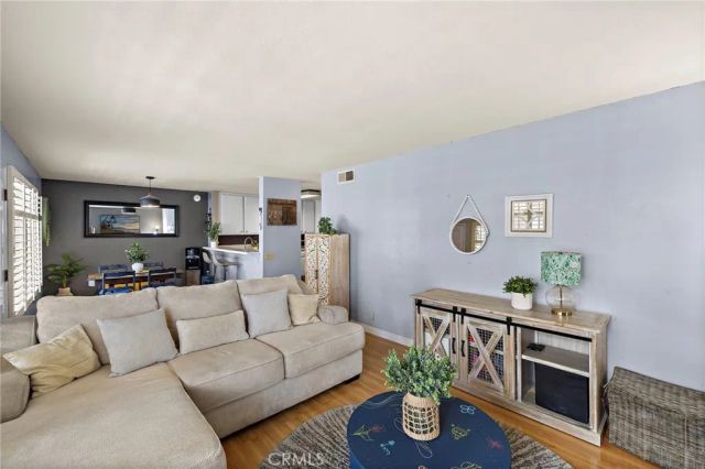 22278 Redwood Pointe 5H, Lake Forest, CA 92630