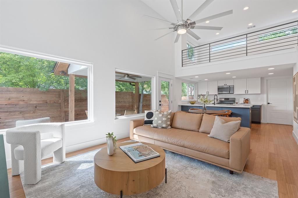 402 W 55th ST 2, Austin, TX 78751