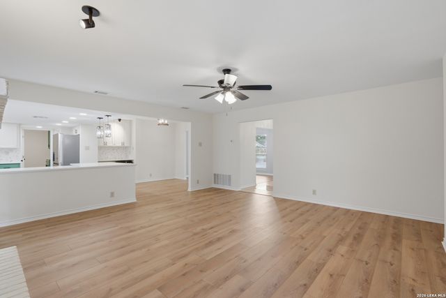 2906 BARREL OAK ST, San Antonio, TX 78231