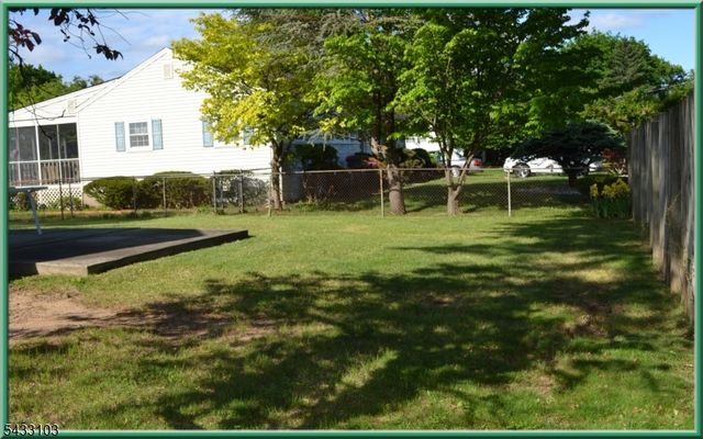 2202 Murray Ave, South Plainfield Boro, NJ 07080